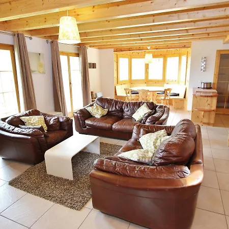샬레 Stylish Chalet With Panoramic Mountain View In