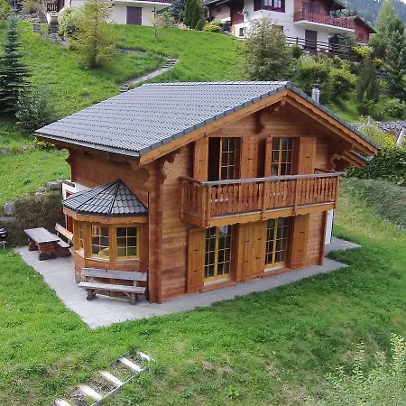 샬레 Stylish Chalet With Panoramic Mountain View In